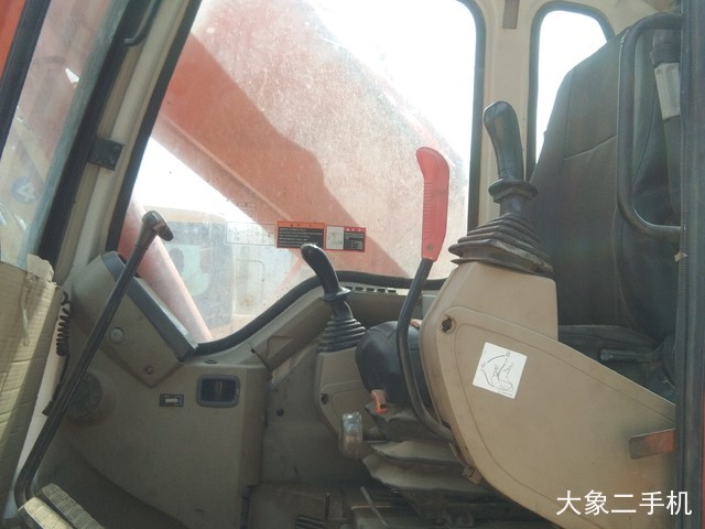 斗山 DH220LC-7 挖掘机