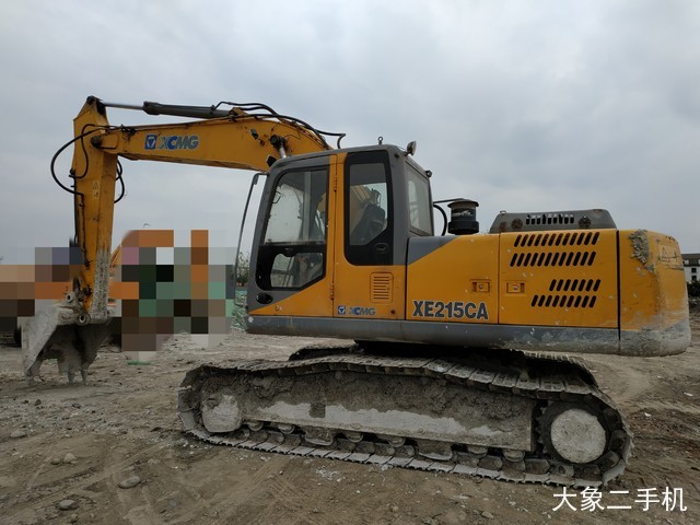 徐工 XE215CA 挖掘机