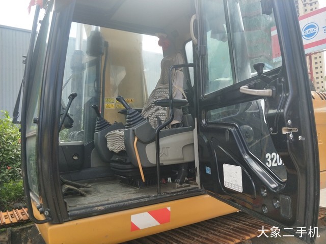 卡特彼勒 320D2液压 挖掘机