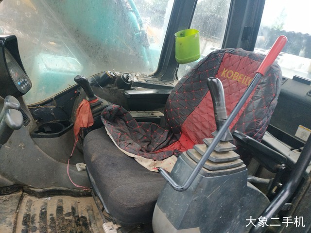 神钢 SK250LC-8 挖掘机