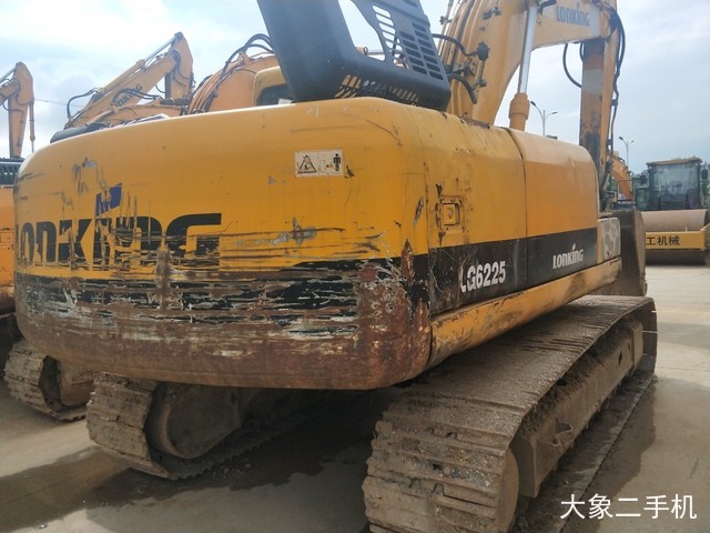 龙工 LG6225 挖掘机