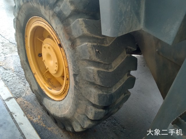 山东临工 LG930-1 装载机