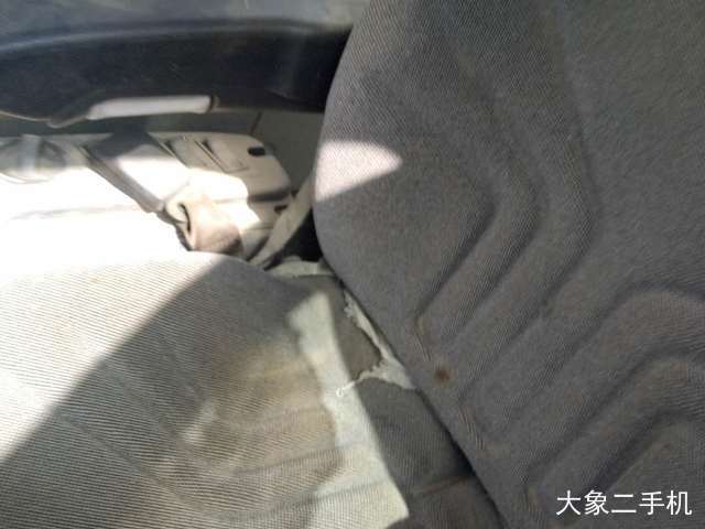 三一重工 SY235C-8 挖掘机