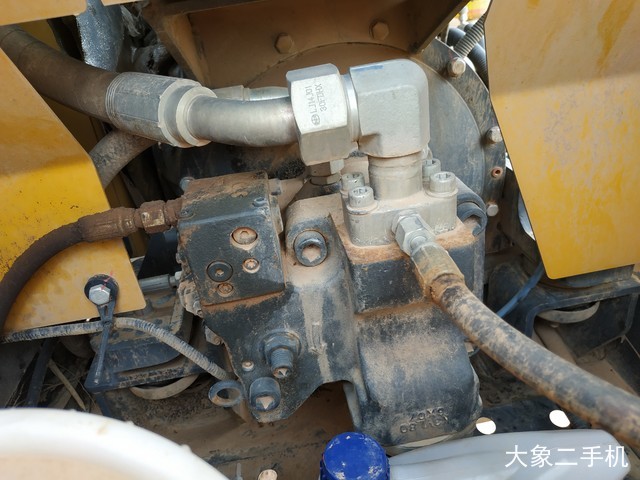 徐工 XE80D 挖掘机