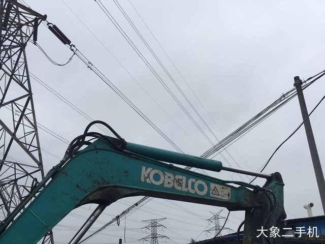 神钢 SK55-C 挖掘机