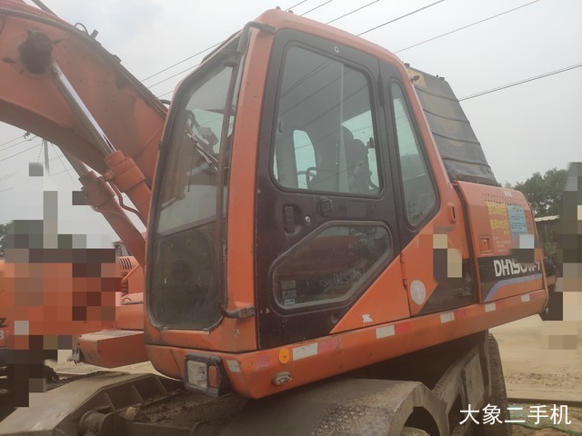 斗山 DH150W-7 挖掘机