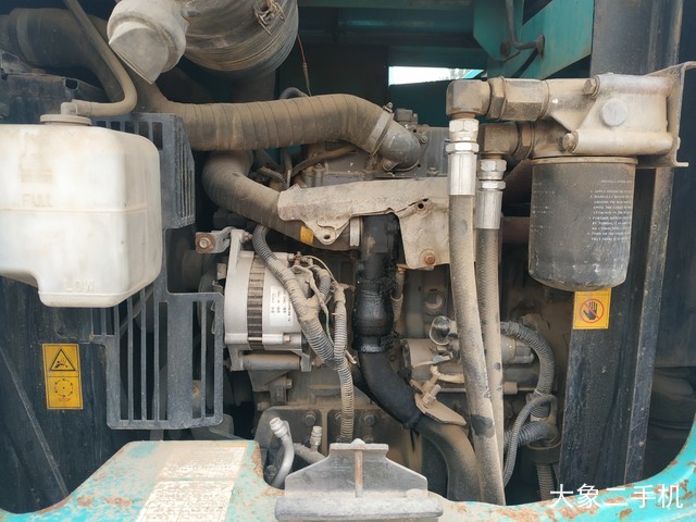 神钢 SK75-8 挖掘机