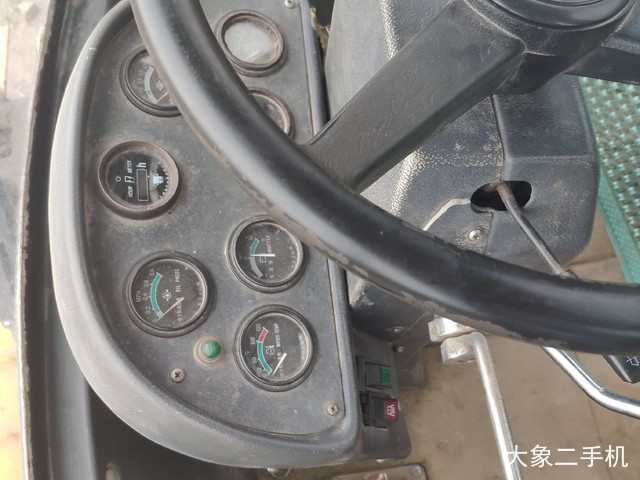 龙工 LG816B 装载机