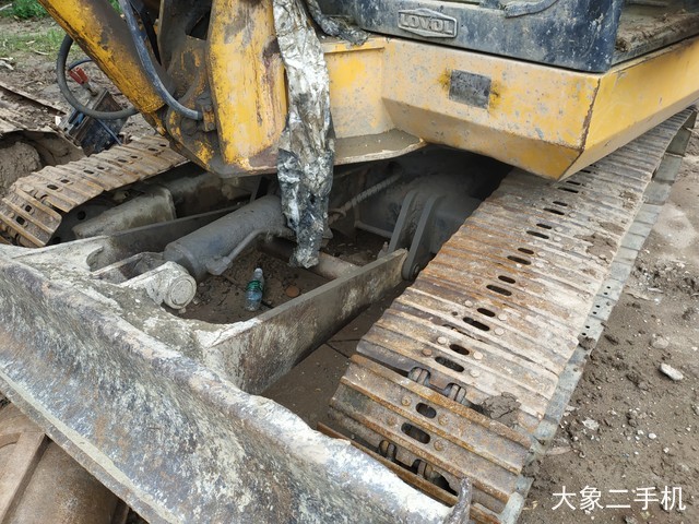 雷沃重工 FR65-7 挖掘机