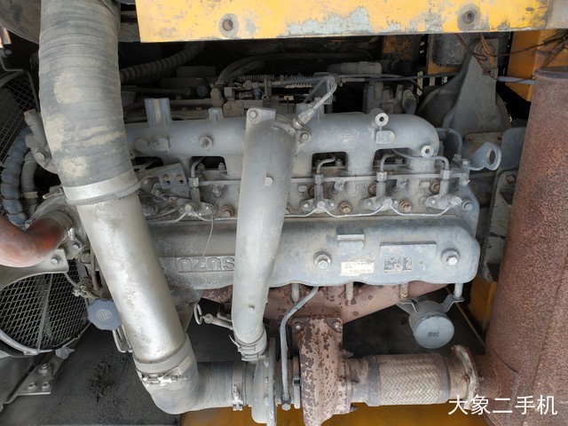 徐工 XE215CA 挖掘机