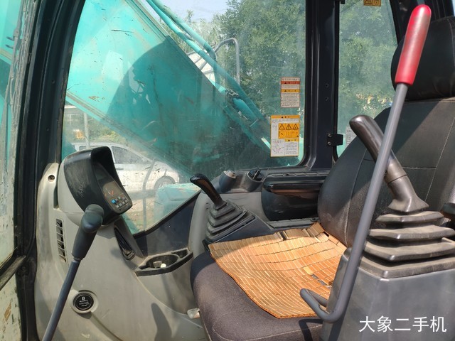 神钢 SK250LC-8 挖掘机