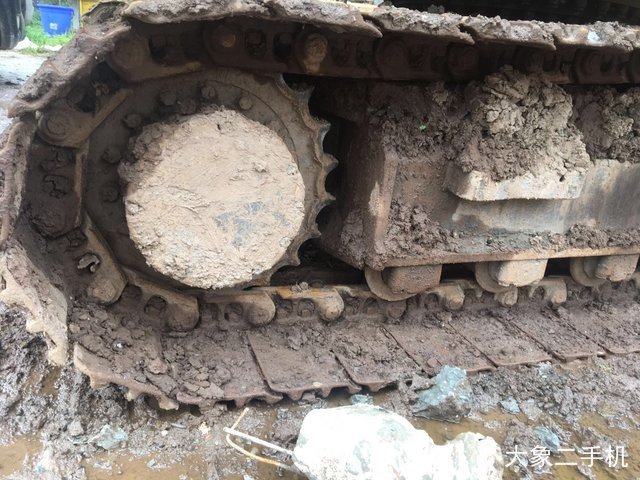 徐工 XE150D 挖掘机