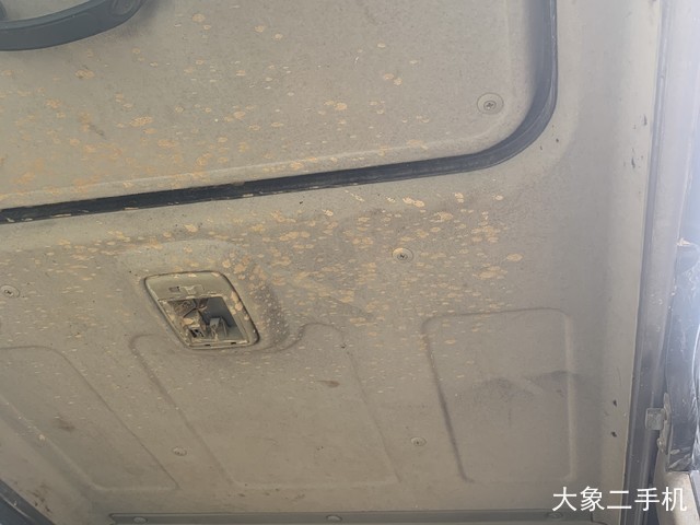 龙工 LG6225 挖掘机