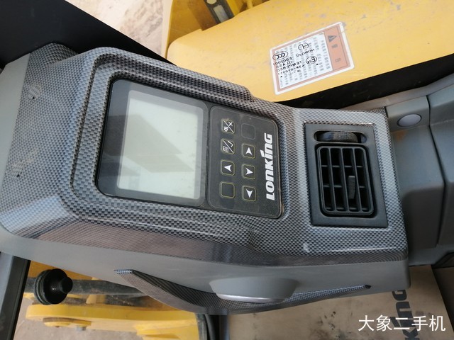 龙工 LG6060 挖掘机