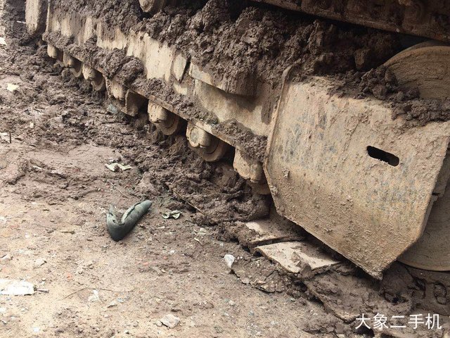 徐工 XE135B 挖掘机