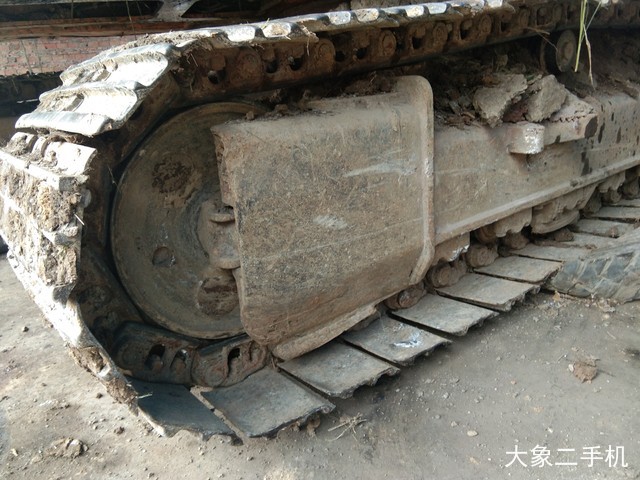 现代 R225LC-7 挖掘机