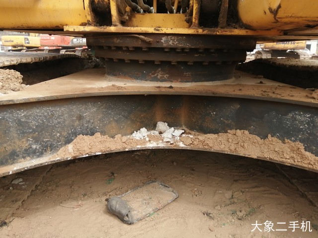 小松 PC240LC-8 挖掘机