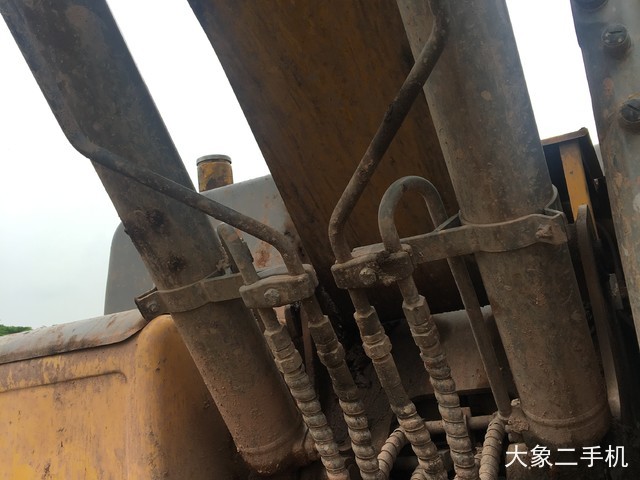 徐工 XE150D 挖掘机