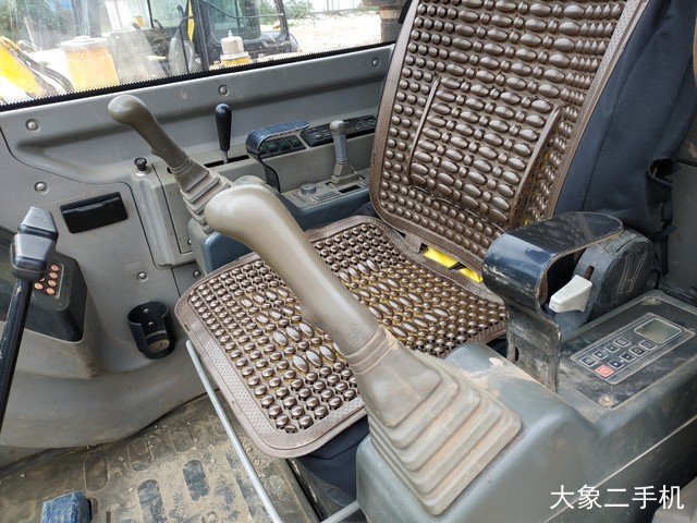 柳工 CLG906D 挖掘机
