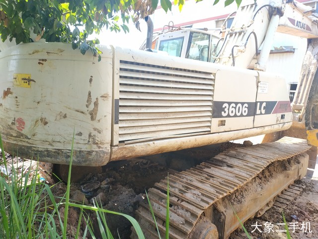 阿特拉斯中国 3306LC 挖掘机