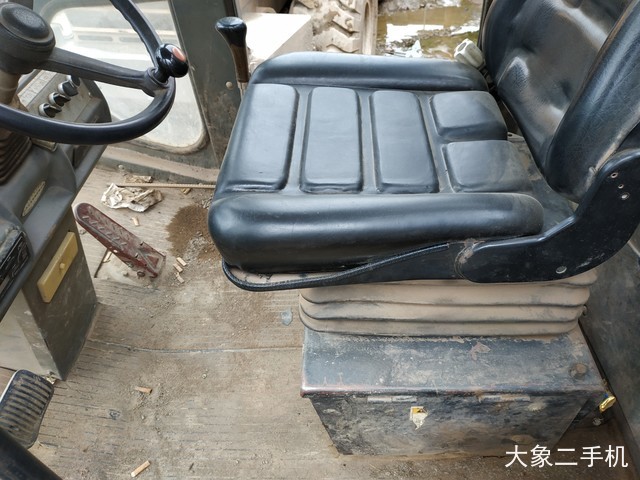 龙工 LG520B机械驱动 压路机