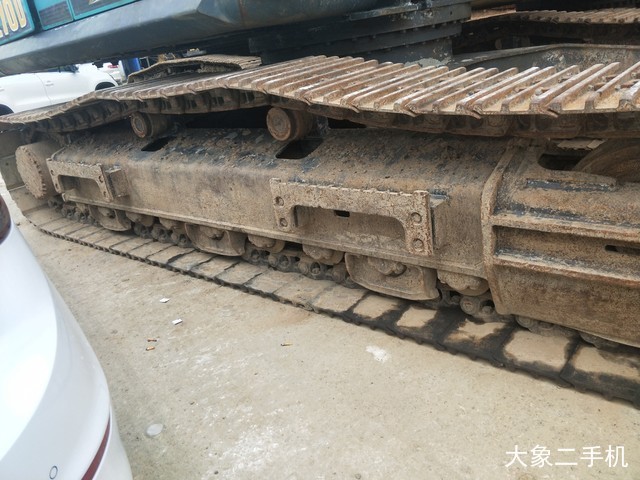 神钢 SK270D 挖掘机