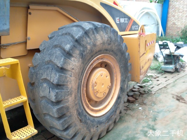 柳工 CLG622 压路机