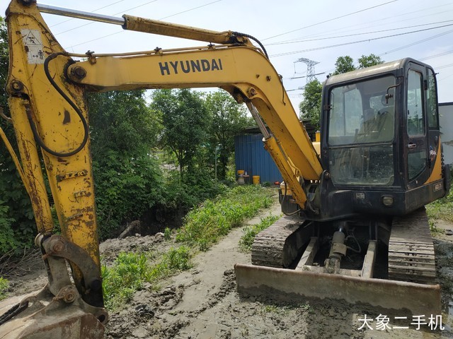 现代 R60-7 挖掘机