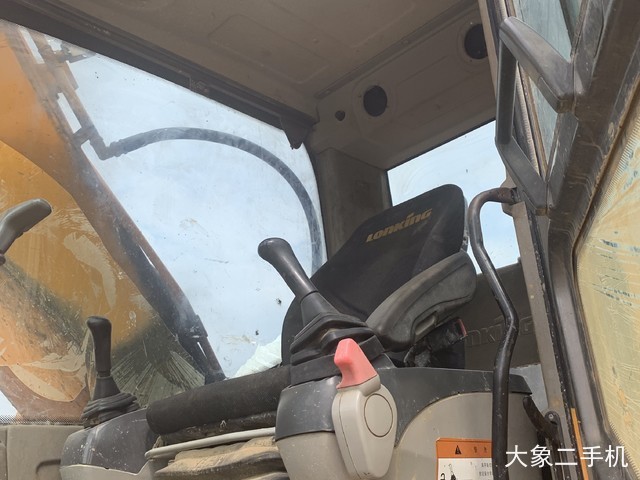 龙工 LG6225 挖掘机