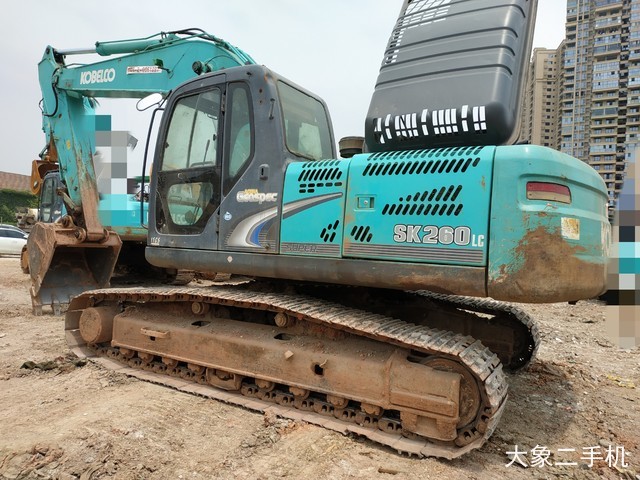 神钢 SK260LC-8 挖掘机