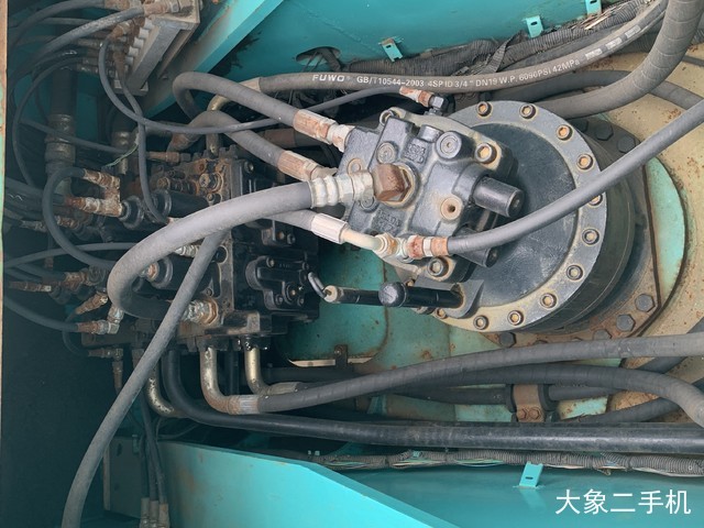 神钢 SK260LC-8 挖掘机