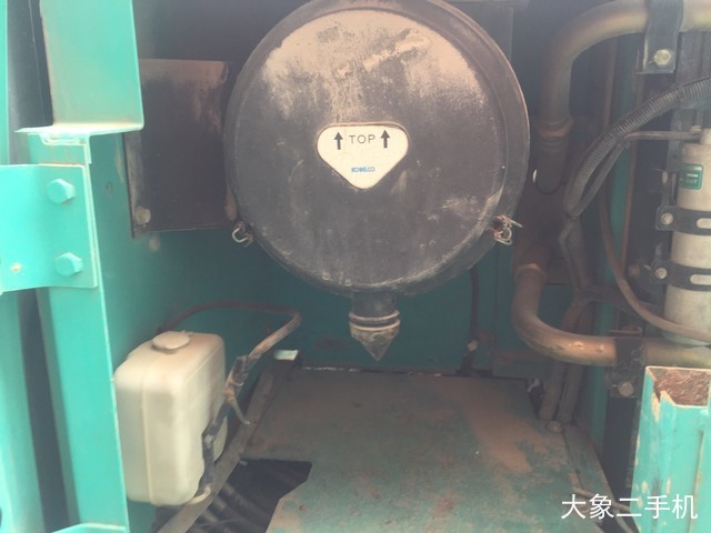 神钢 SK260 挖掘机