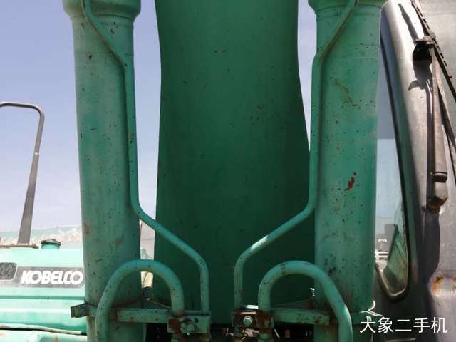 神钢 SK260LC-8 挖掘机