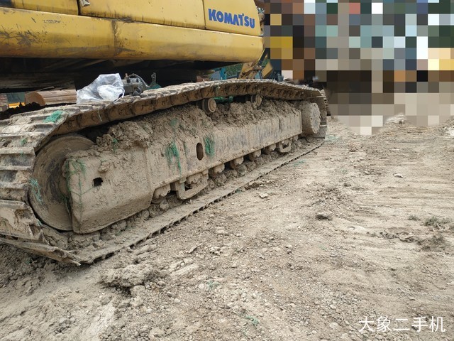 小松 PC200-8 挖掘机