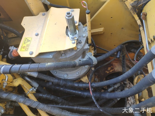 小松 PC200-8 Hybrid(混合动力) 挖掘机