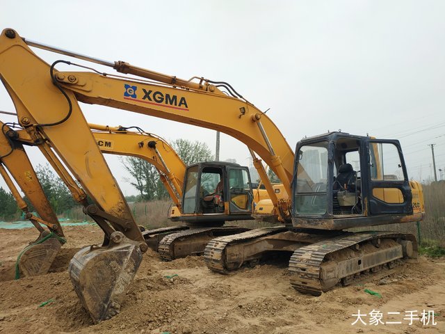 厦工 XG822LC 挖掘机