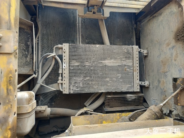 小松 PC220-8 挖掘机