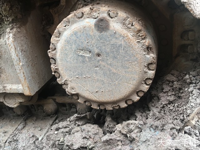 现代 R215-7C 挖掘机