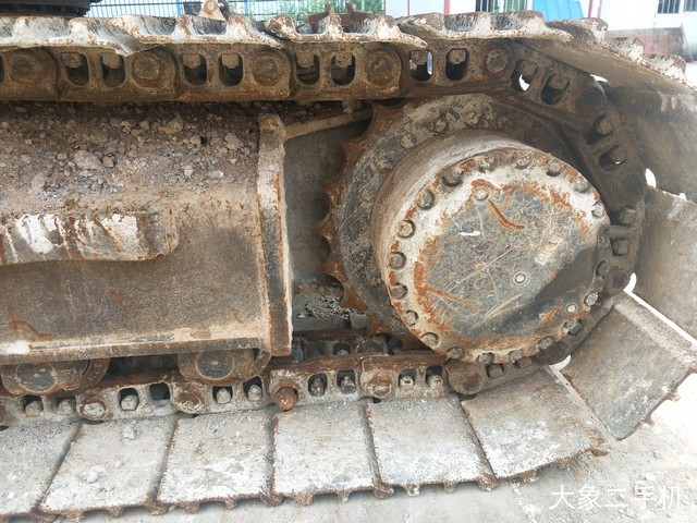 现代 R150LC-7 挖掘机