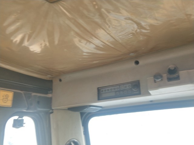 现代 R150LC-7 挖掘机