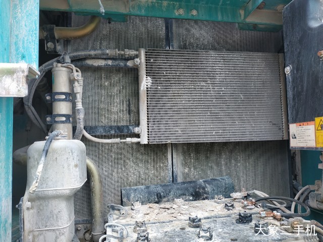 神钢 SK250-8 挖掘机
