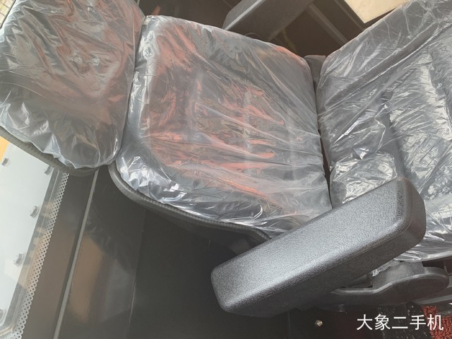 厦工 XG6122H 压路机