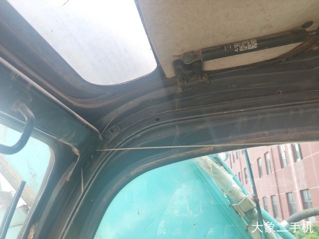 神钢 SK260LC-8 挖掘机