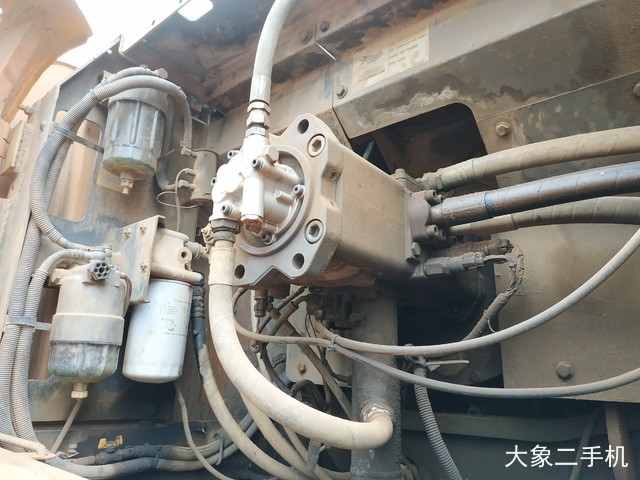 凯斯 CX300B 挖掘机