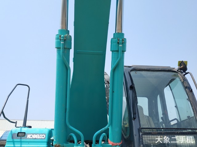 神钢 SK350LC-8 挖掘机