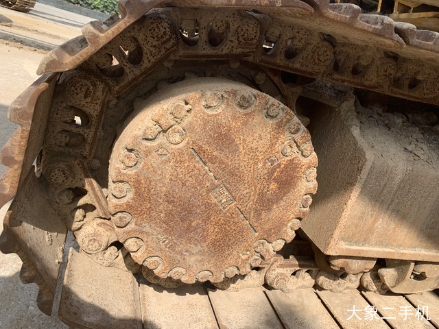 小松 PC240LC-8M0 挖掘机