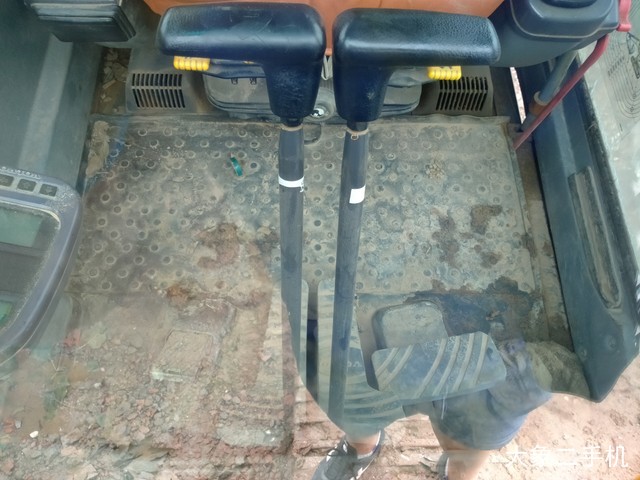 沃尔沃 EC210BLC 挖掘机