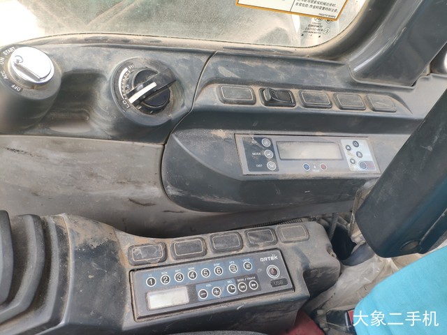 神钢 SK260LC-8 挖掘机