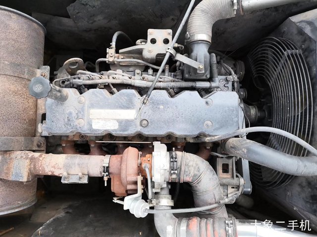 现代 R265LC-7 挖掘机