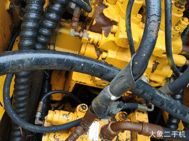 现代 R150W-7 挖掘机